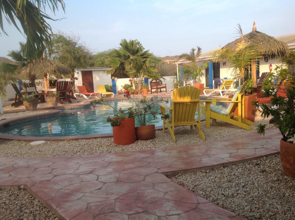 Hacienda Wayaca Apartments Ораниестад Екстериор снимка