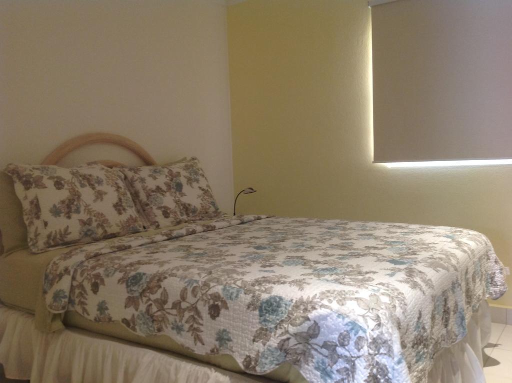 Hacienda Wayaca Apartments Ораниестад Екстериор снимка