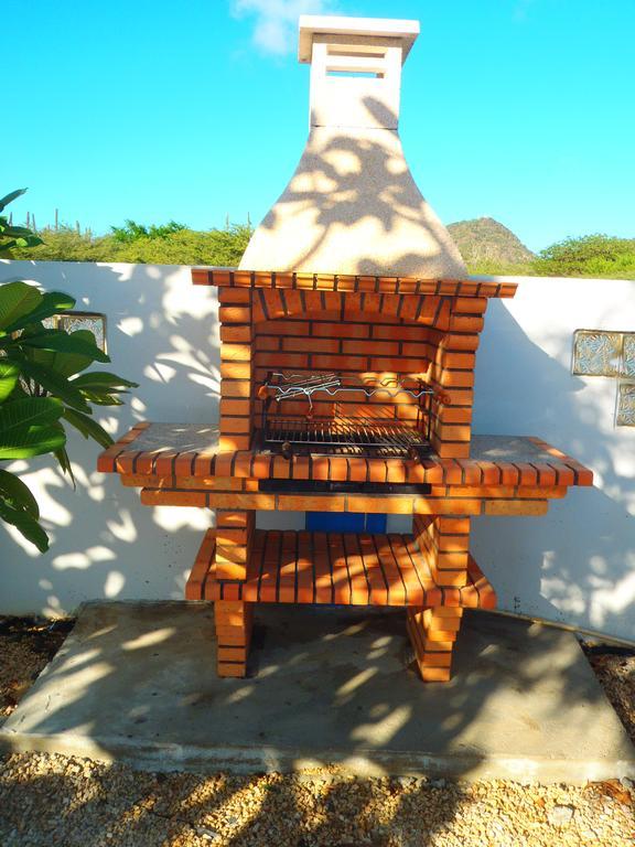 Hacienda Wayaca Apartments Ораниестад Екстериор снимка